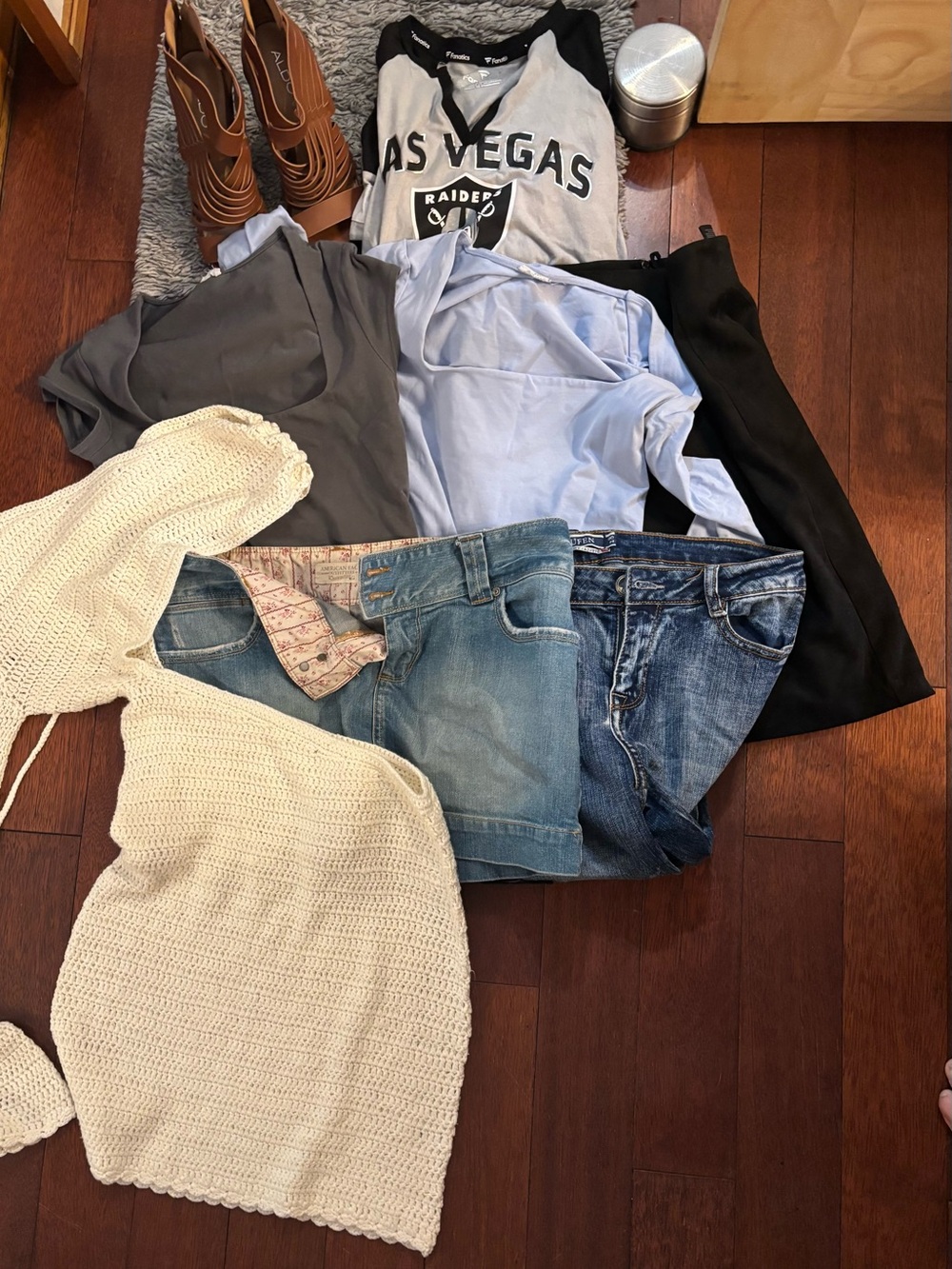 Lot 9 Pièces Vêtements & Chaussures Femme (XS/S/M)